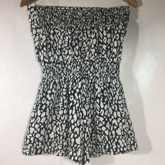 Black and white romper - Picture 8 of 8